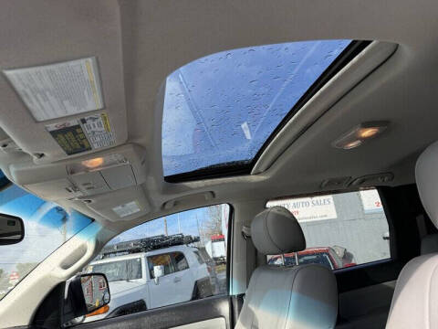 2016 Toyota Sequoia SR5