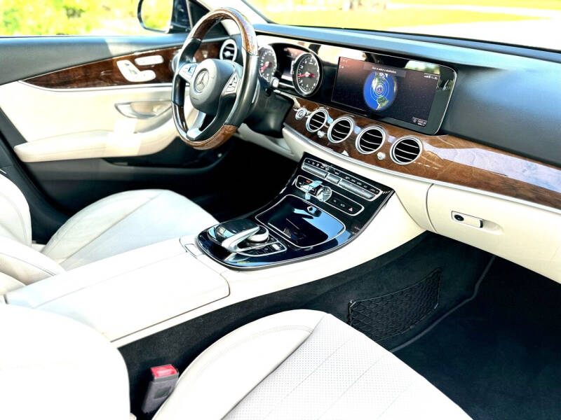 2018 Mercedes-Benz E-Class E 300