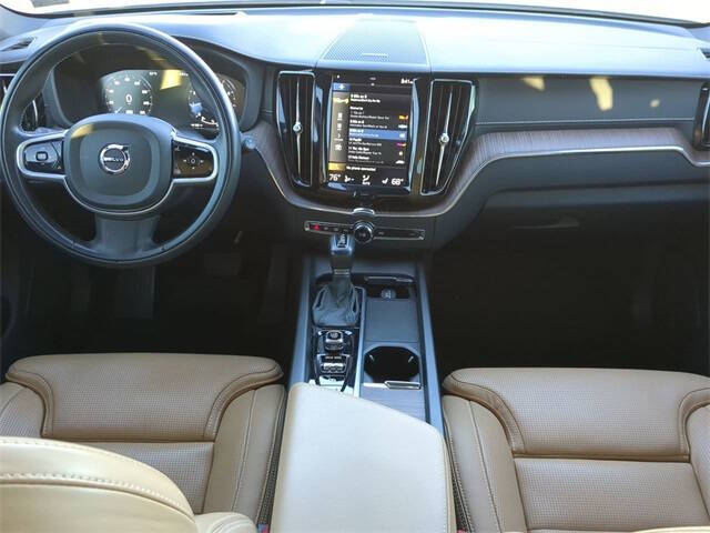 2021 Volvo XC60 T5 Inscription