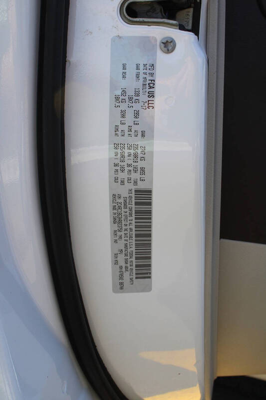 2017 Chrysler Pacifica Touring-L