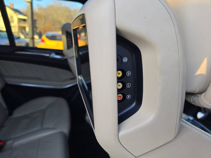 2014 Mercedes-Benz GL-Class GL 550 4MATIC