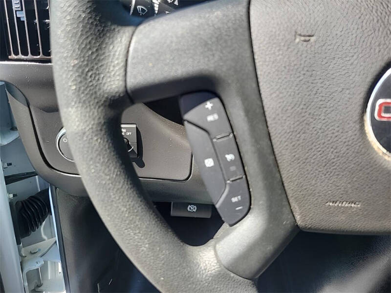 2023 GMC Savana 2500