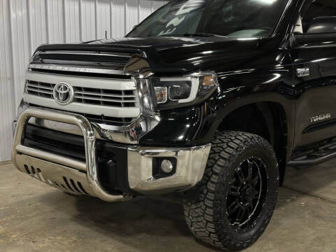 2017 Toyota Tundra SR5