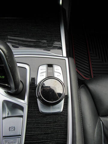 2019 BMW 7 Series 740i