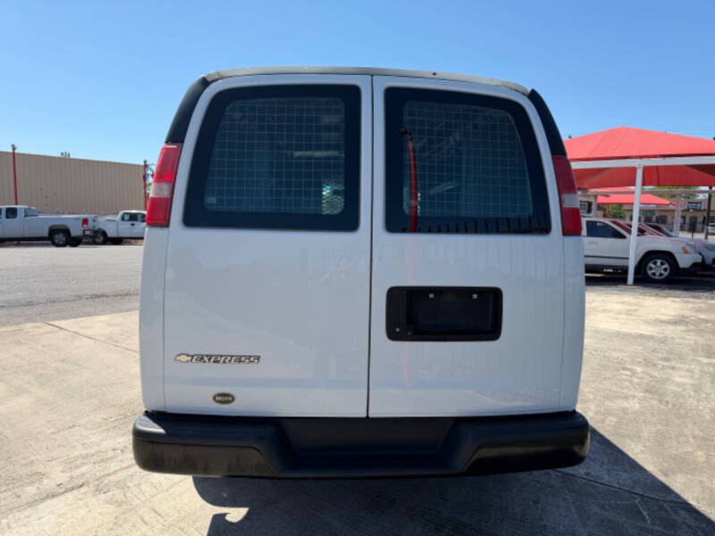 2018 Chevrolet Express 2500