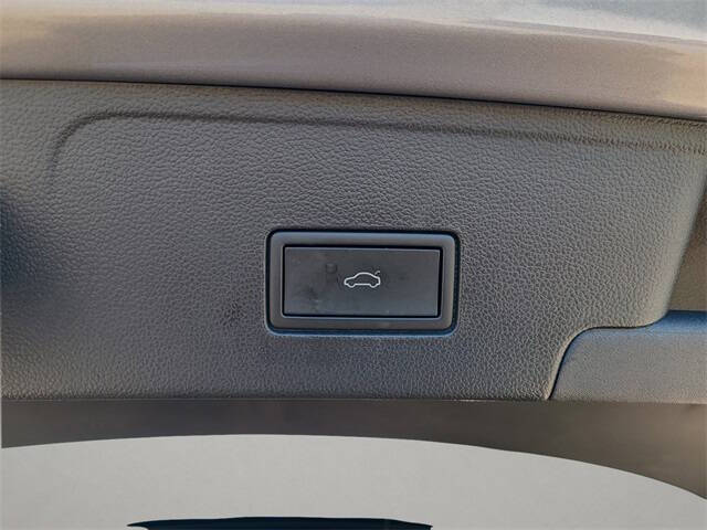 2024 Volkswagen Atlas Cross Sport SE