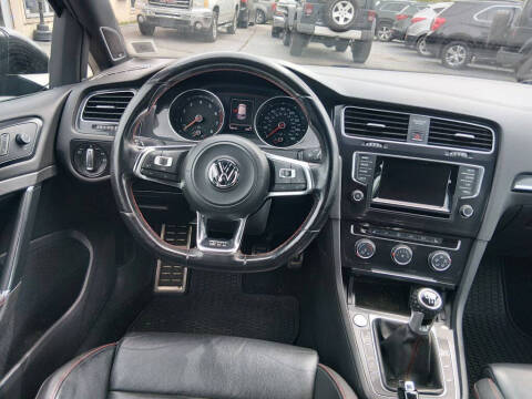 2015 Volkswagen Golf GTI SE