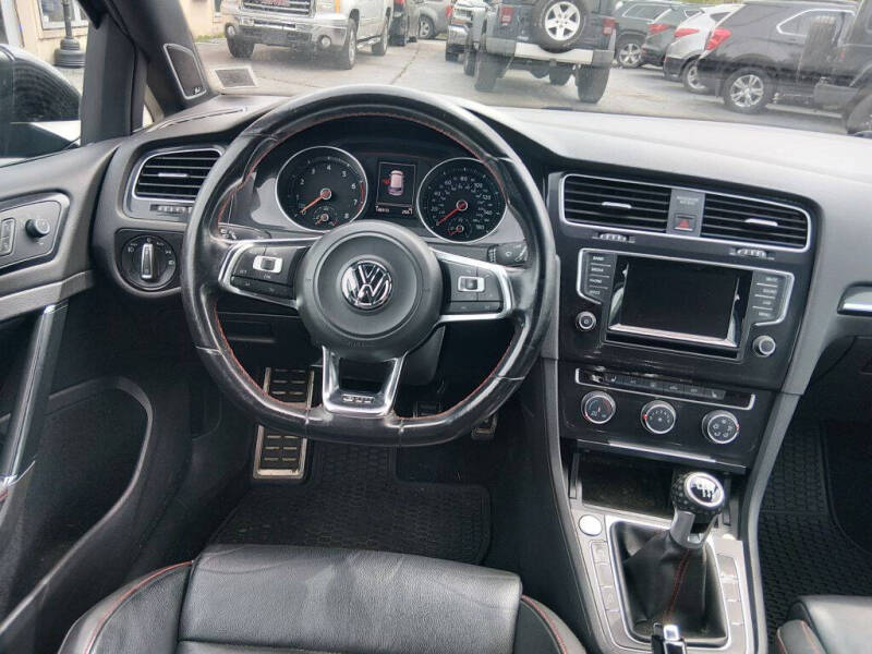 2015 Volkswagen Golf GTI SE