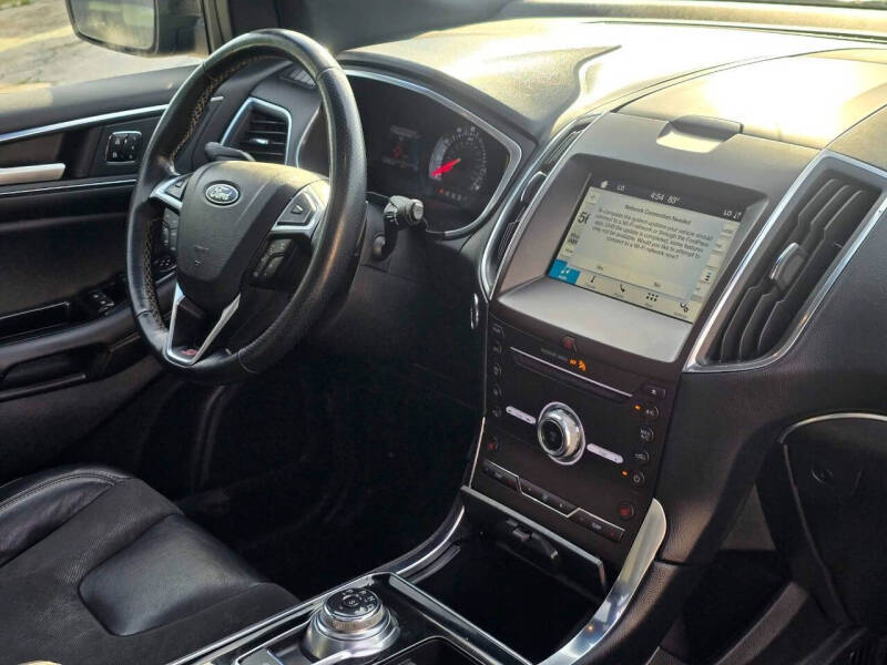 2019 Ford Edge ST