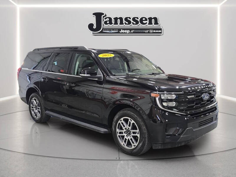 2025 Ford Expedition MAX Active