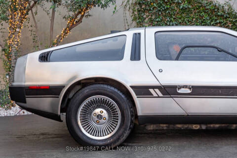 1982 DeLorean DMC-12