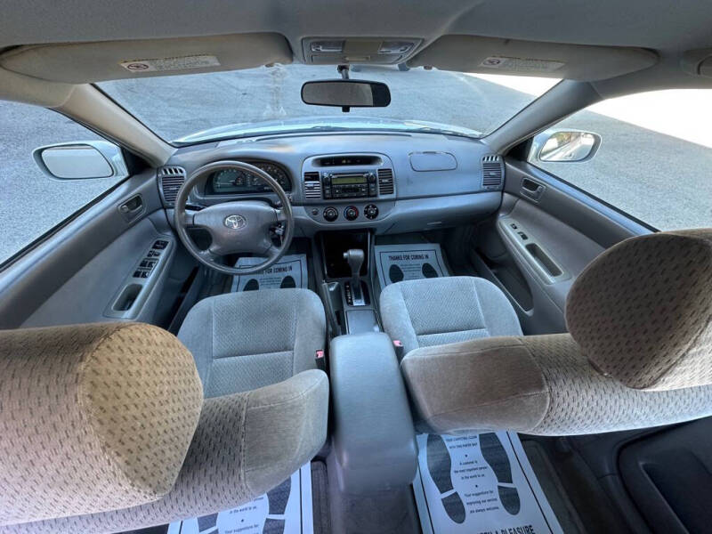 2002 Toyota Camry LE