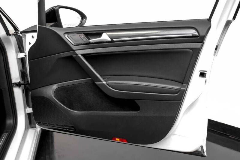 2019 Volkswagen Golf R 4Motion