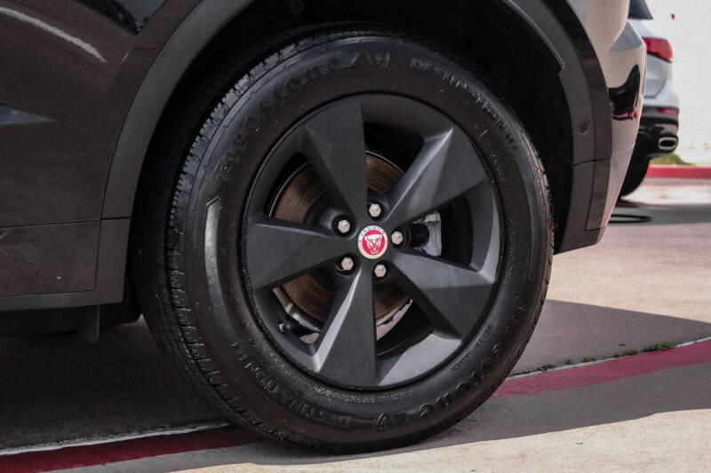 2018 Jaguar E-PACE P300 R-Dynamic S
