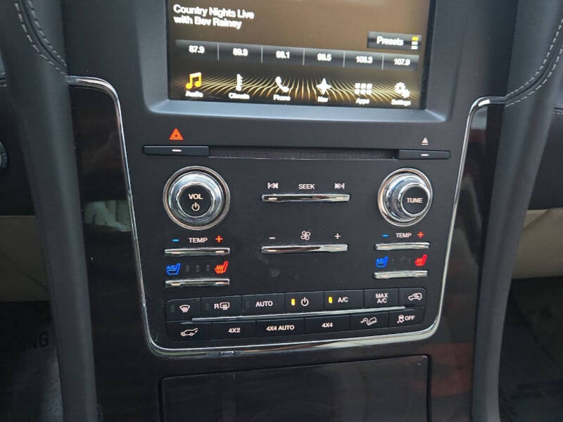 2017 Lincoln Navigator L Reserve