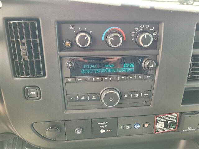 2025 Chevrolet Express 2500