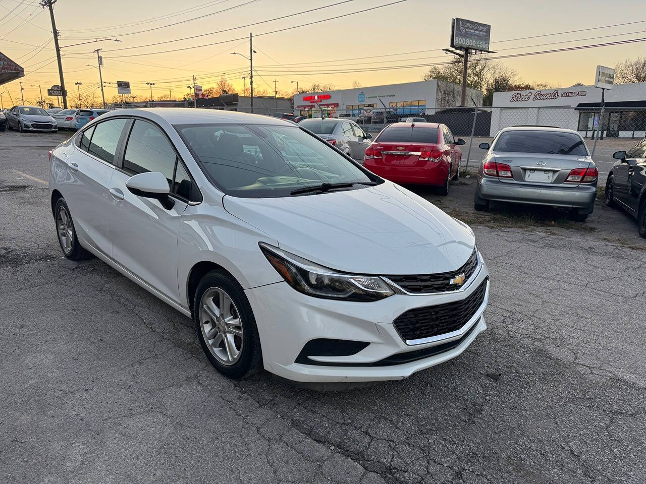 2018 Chevrolet Cruze for sale at Green Ride LLC in NASHVILLE, TN