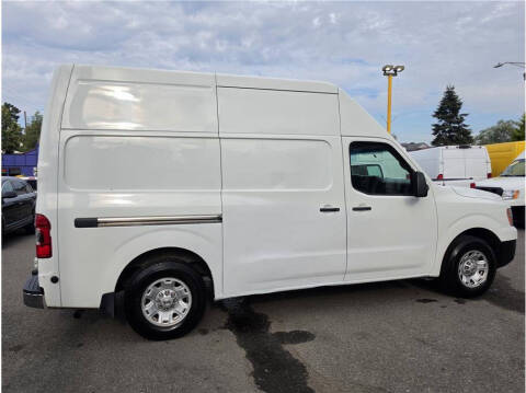 2017 Nissan NV