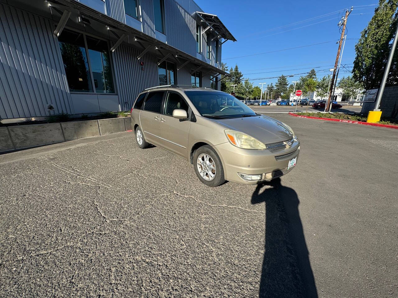 2005 Toyota Sienna for sale at Worldwide Auto in Portland, OR