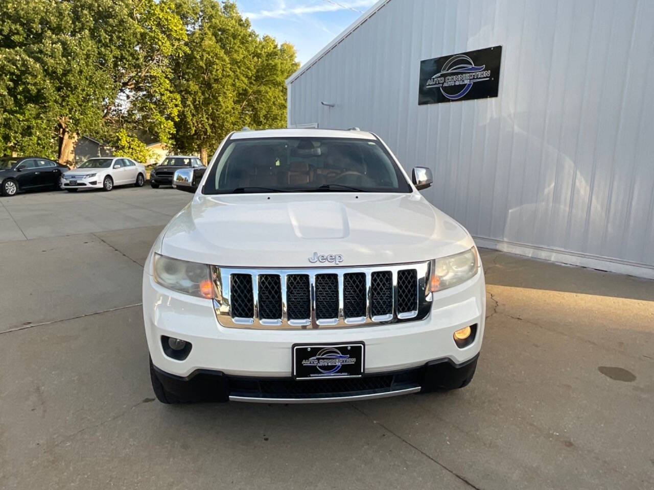 2012 Jeep Grand Cherokee for sale at Auto Connection in Waterloo, IA