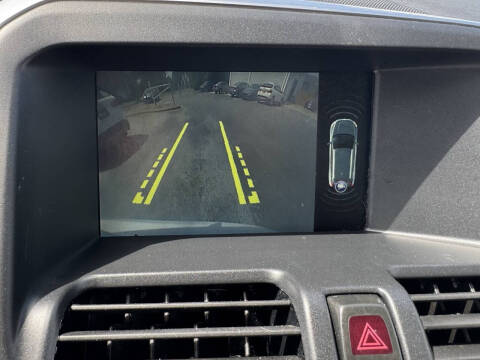 2016 Volvo XC60 T6 Drive-E Platinum