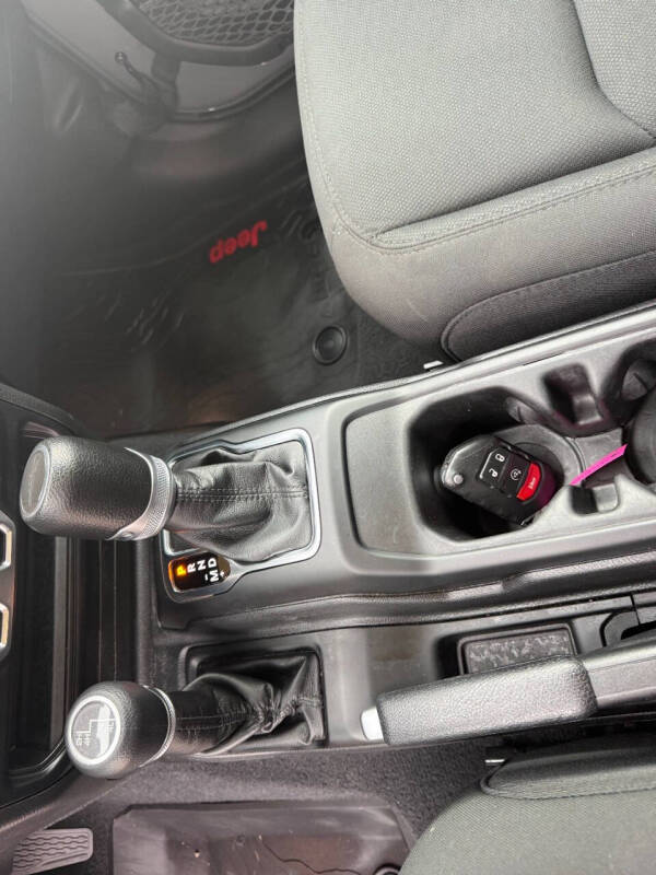 2022 Jeep Gladiator Sport S