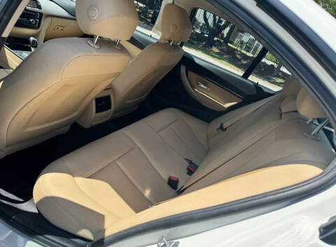 2018 BMW 3 Series 320i