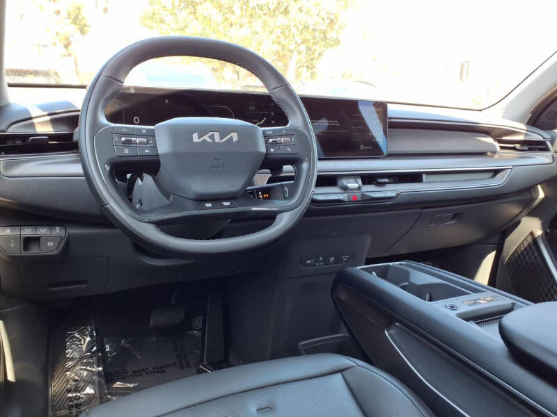 2026 Kia EV9 Wind