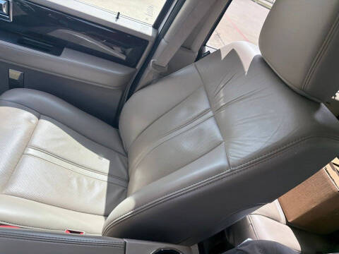 2017 Lincoln Navigator Select