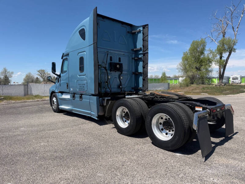 2019 Freightliner Cascadia