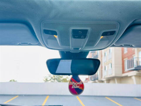 2017 Infiniti QX30 Premium