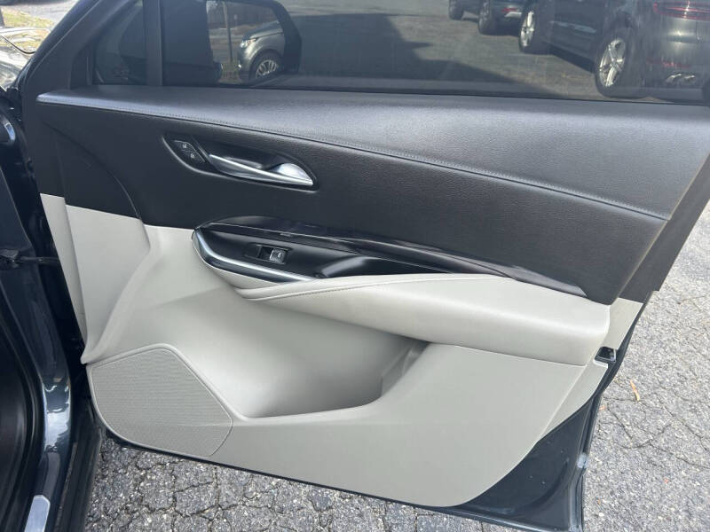 2019 Cadillac XT4 Luxury