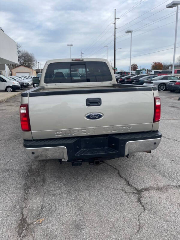 2009 Ford F-250 Super Duty Lariat photo 6