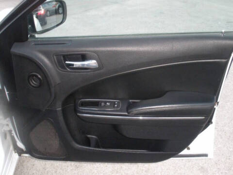 2012 Dodge Charger SE