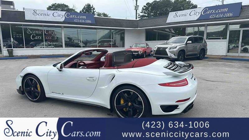 2016 Porsche 911 Turbo S