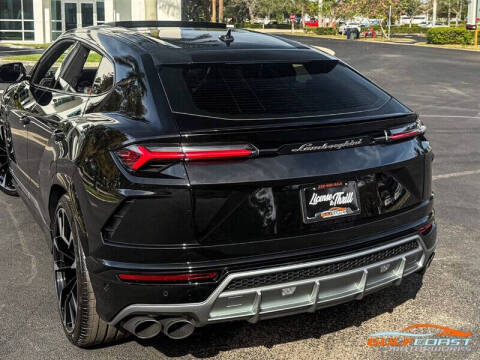 2022 Lamborghini Urus