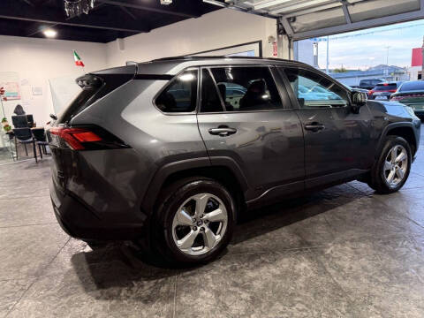 2021 Toyota RAV4 Hybrid XLE Premium