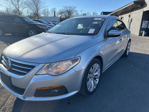 2009 Volkswagen CC for sale at Diana Rico LLC in Dalton GA