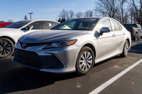 2022 Toyota Camry Hybrid LE
