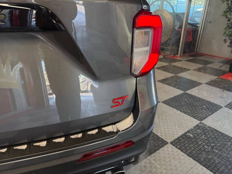 2022 Ford Explorer ST
