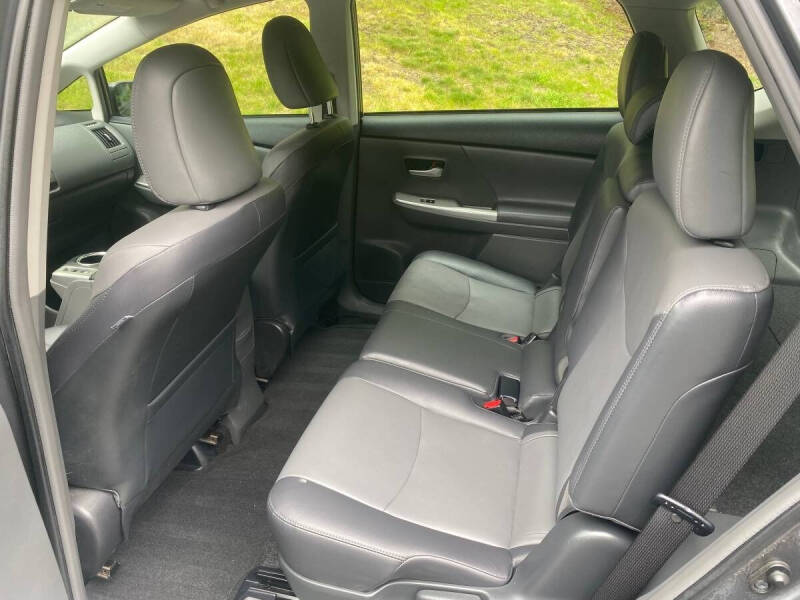 2012 Toyota Prius v Five