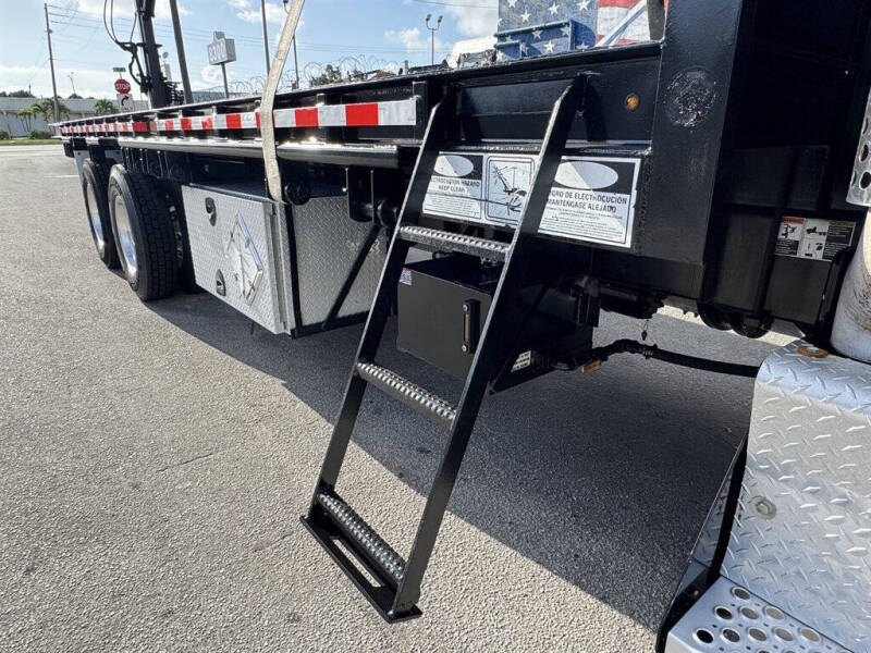2016 Kenworth T880