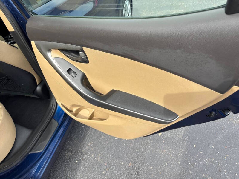 2013 Hyundai Elantra GLS