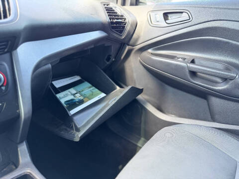 2019 Ford Escape S