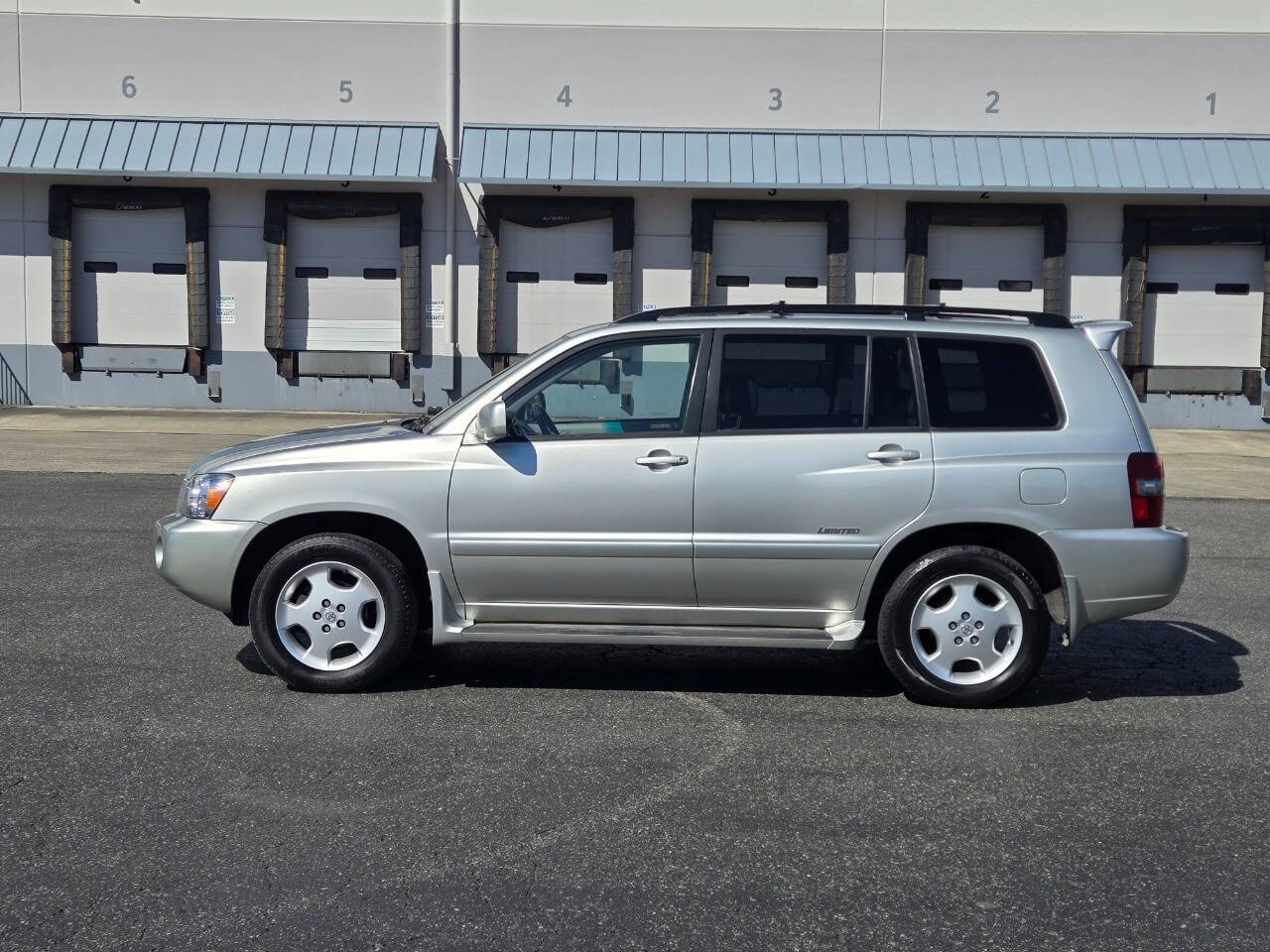 2007 Toyota Highlander for sale at Alpha Auto Sales in Auburn, WA