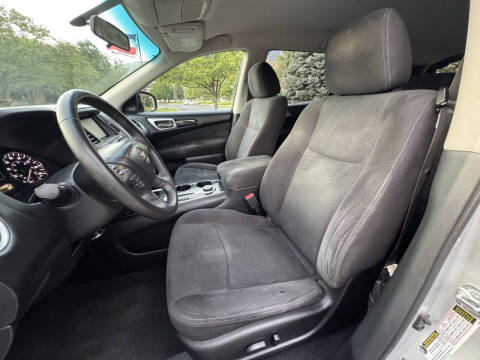 2014 Nissan Pathfinder SV