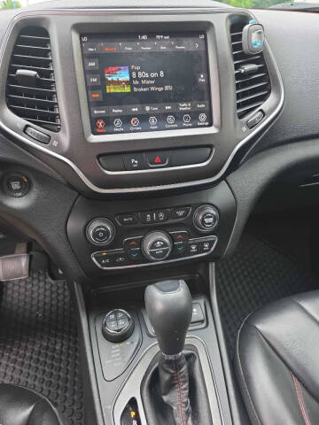 2019 Jeep Cherokee Trailhawk