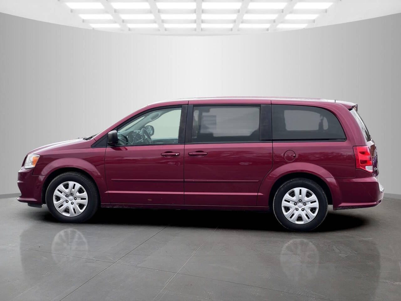 2015 Dodge Grand Caravan for sale at Used Cars Toledo in Oregon, OH