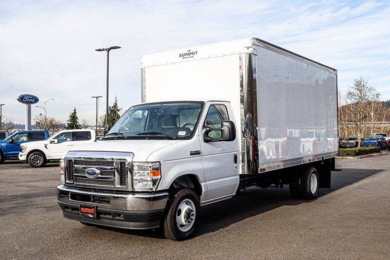 2024 Ford E-Series