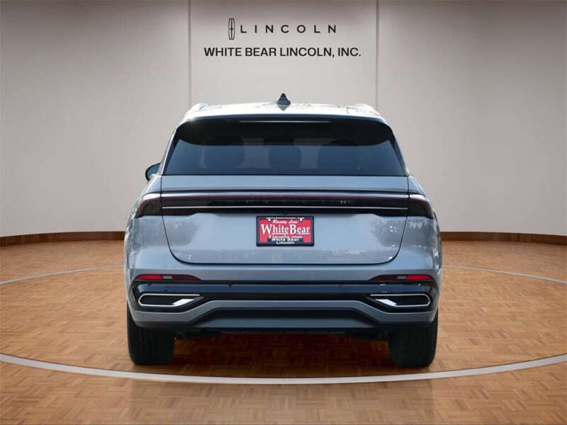 2024 Lincoln Nautilus Reserve